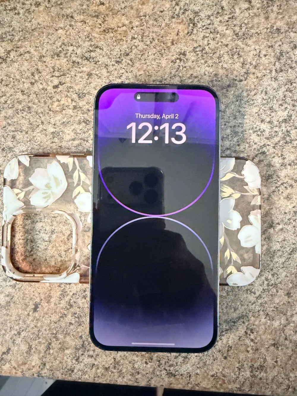 Apple iPhone 14 Pro Max in Deep Blue-Purple Finish